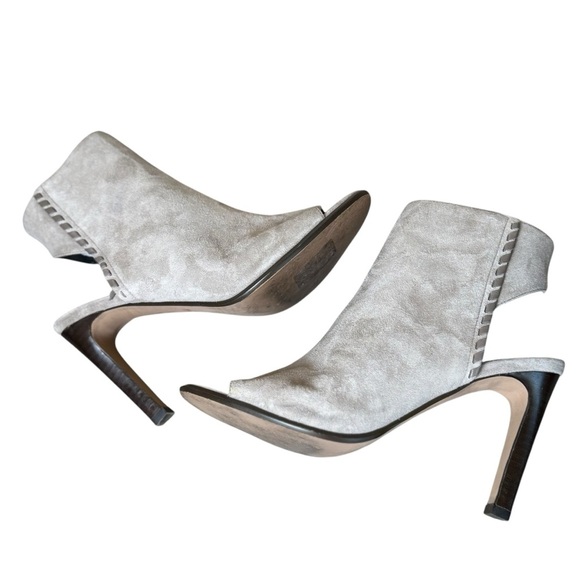 COACH Izzie Open Toe Shooties Gray Suede Booties Pumps 9 Grey Neutral Designer - Picture 2 of 12